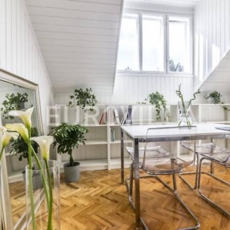 Big, Bright Apartment In The Center Of Zágráb Kültér fotó
